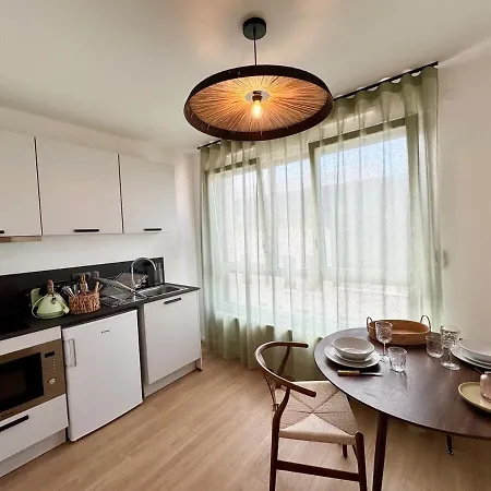 Apartament We Live Sharies - B502 *